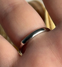 Arianna Gemstone Ring