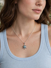Rynlee Pendant