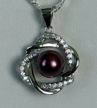Solana Pendant