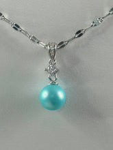 Lila Pendant