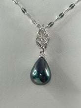 Soraya Pendant
